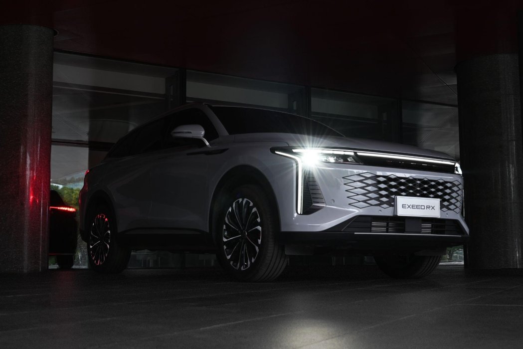 В городе Уральск прошла презентация нового автомобиля EXEED RX